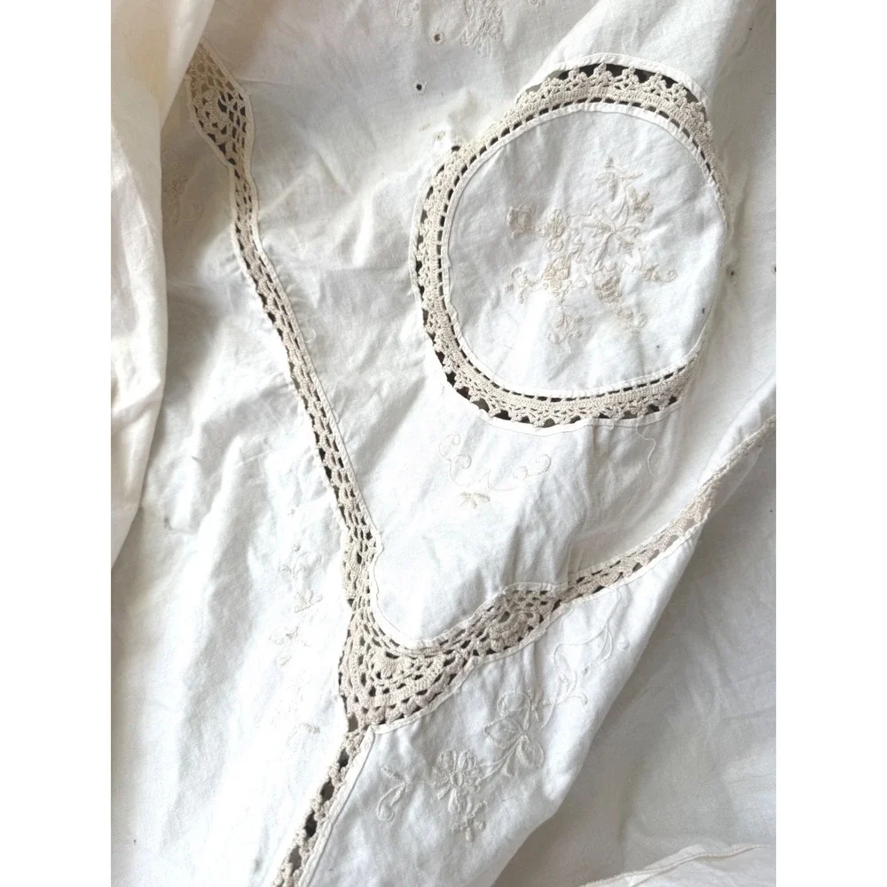 Vintage white embroidered tablecloth  cutwork patterns and crochet lace